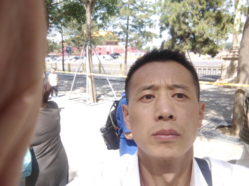 刘红兵的第一张照片--东莞父母相亲团